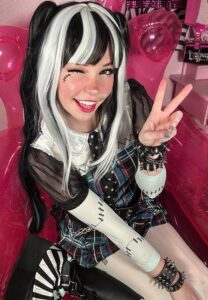 Belle-Delphine-พั้ง Belle-Delphine-พั้ง