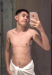 Boss-Pasagorn-อาบน้ำ