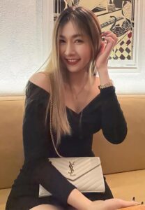 กุ๊งกิ๊ง-นิสา-ชุดดำ