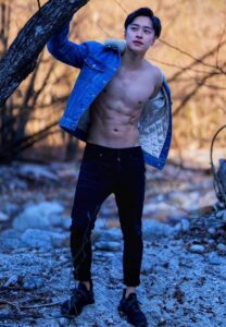 Ryo-Kanzak-ซิกแพคแน่น Ryo-Kanzak-ซิกแพคแน่น