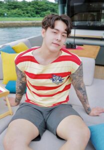 Titus-Low-รอยสัก Titus-Low-รอยสัก