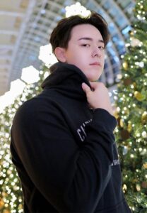 Titus-Low-ลุคแซ่บ Titus-Low-ลุคแซ่บ