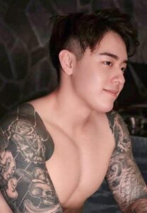 Titus-Low-หล่อ Titus-Low-หล่อ