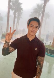 Titus-Low-หล่อปัง Titus-Low-หล่อปัง