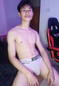 กาน-กานต์ธิติ-หล่อล่ำ