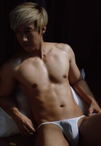 ปอนด์-วาริช-หล่อล่ำ