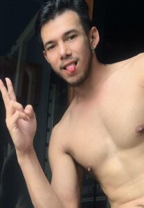 แชมป์-สรพงษ์-สองนิ้ว