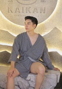 โม-วรวัฒน์-หล่อเท่ โม-วรวัฒน์-หล่อเท่