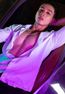 Duc-Vuong-กล้ามโต Duc-Vuong-กล้ามโต