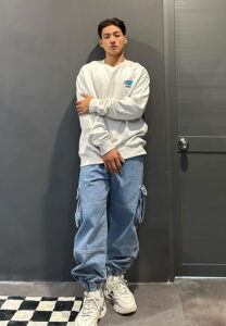 Duc-Vuong-หล่อเท่ Duc-Vuong-หล่อเท่