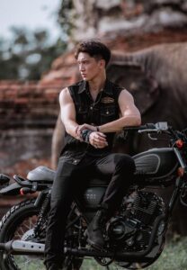 Liam-J.-Ward-กล้ามแน่น Liam-J.-Ward-กล้ามแน่น