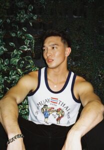 Liam-J.-Ward-นายแบบเสื้อกล้าม Liam-J.-Ward-นายแบบเสื้อกล้าม