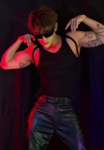 เบียร์-ทินกฤต-ใส่แว่น เบียร์-ทินกฤต-ใส่แว่น