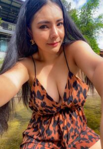 กล้วยแขก-สุมิตรา-สาวสวย