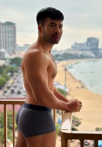 ก้อง-ก้องหล้า-พักผ่อนชิว ก้อง-ก้องหล้า-พักผ่อนชิว