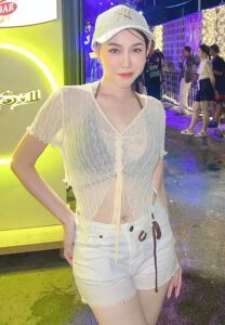 น้ำหอม-แม็กซิม-สาวสวยปัง น้ำหอม-แม็กซิม-สาวสวยปัง