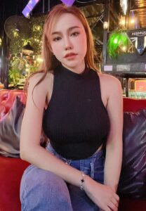 น้ำหอม-แม็กซิม-สาวหน้าเป๊ะ