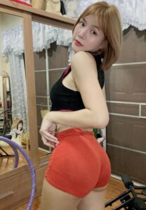 พลอย-อรดา-ผิวสวย พลอย-อรดา-ผิวสวย