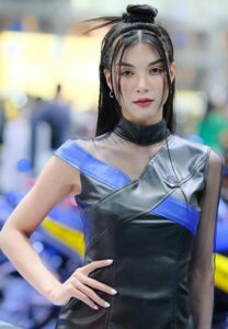 เหมยหลิน-พริตตี้สาวแซ่บ เหมยหลิน-พริตตี้สาวแซ่บ