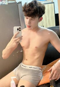 Chakrit-Sangsiri-หล่อสะบัด