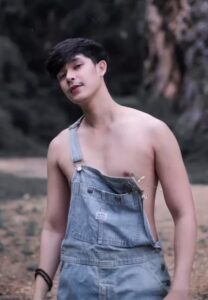 Chakrit-Sangsiri-เน็ตไอดอลเท่ Chakrit-Sangsiri-เน็ตไอดอลเท่