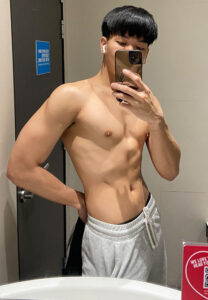 Guy-กล้ามแน่น Guy-กล้ามแน่น