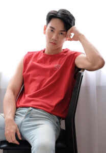 Guy-หล่อเกิน Guy-หล่อเกิน