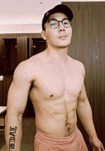 Jacky-Lee-ใส่หมวก Jacky-Lee-ใส่หมวก