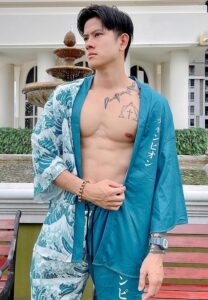 LucLe-Lucas-กล้ามแน่น LucLe-Lucas-กล้ามแน่น