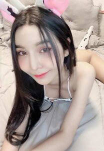 นิวตี้-ธนิษฐ์ฌา-เน็ตไอดอลแม่วัว