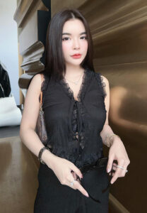 สปายจุ๊บ-วันวิสาข์-หน้าเก๋