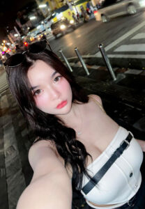 สปายจุ๊บ-วันวิสาข์-อกสวย