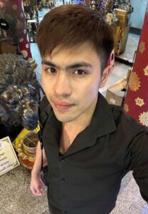 อาร์ม-ธีรกิจ-เชิ้ตดำ อาร์ม-ธีรกิจ-เชิ้ตดำ