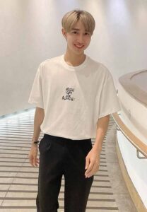 เจมสึ-เน็ตไอดอลผมทอง เจมสึ-เน็ตไอดอลผมทอง