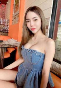 แก้ว-จิรภาพรรณ์-พริตตี้อกอลังการ