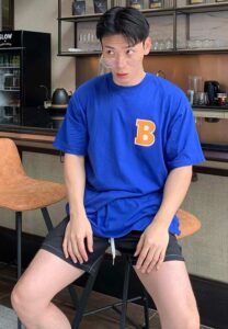 Haili-เสื้อน้ำเงิน Haili-เสื้อน้ำเงิน