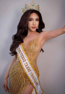 ครูแพรว-มง ครูแพรว-มง