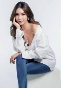 ครูแพรว-หุ่นดี