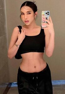 ครูแพรว-เซลฟี่ ครูแพรว-เซลฟี่