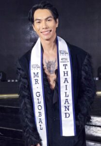 อรรถพล-พิทักษ์-นายแบบยิ้ม อรรถพล-พิทักษ์-นายแบบยิ้ม