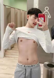 เจษฎากร-บุราณศรี-โชว์หุ่น เจษฎากร-บุราณศรี-โชว์หุ่น