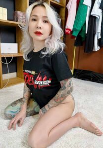 เมย์-ปีศาจแมว-Catdevil-เสื้อยืดดำ เมย์-ปีศาจแมว-Catdevil-เสื้อยืดดำ