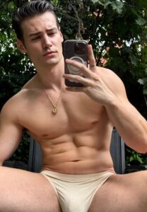 Ian-Bradley-หล่อแซ่บ