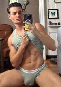 Ian-Bradley-หุ่นแซ่บ