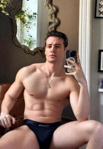 Ian-Bradley-หุ่นแน่น