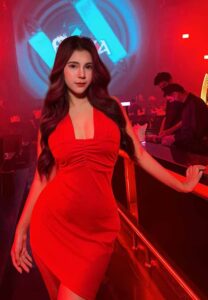 Kanom-Kamonrot หุ่นปัง