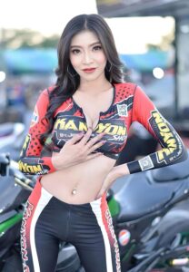 Puinun-Limpamanoch-พริตตี้สาว