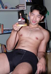 โดม-เป่าเค้ก โดม-เป่าเค้ก