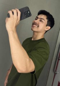 KEN-เสื้อเขียว KEN-เสื้อเขียว