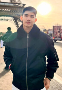 Patcharadol-Dachpala-เสื้อแขนยาว Patcharadol-Dachpala-เสื้อแขนยาว